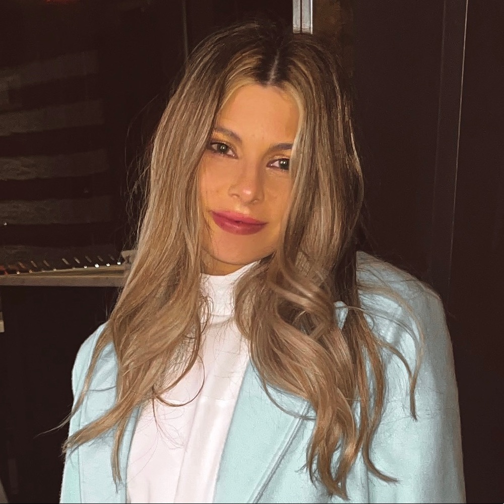 Meet your Posher, Bayley